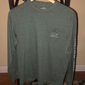 Youth XL Vineyard Vines T-shirt